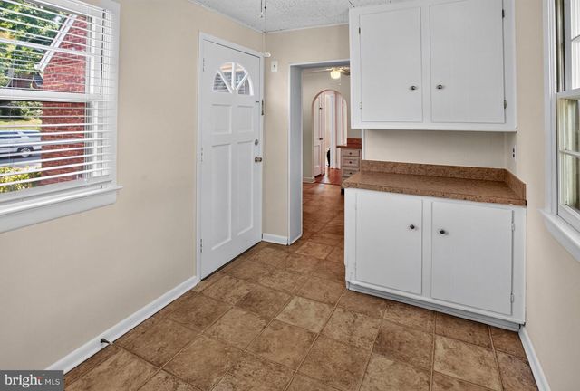 5915 RYLAND DR, Bethesda, MD 20817