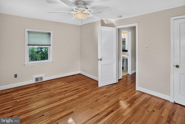 5915 RYLAND DR, Bethesda, MD 20817