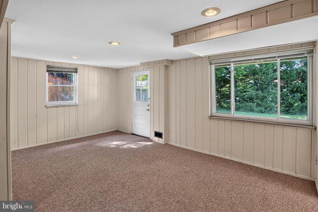 5915 RYLAND DR, Bethesda, MD 20817