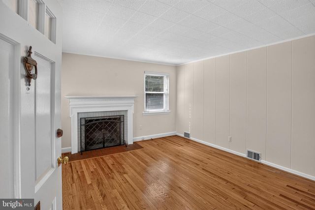 5915 RYLAND DR, Bethesda, MD 20817