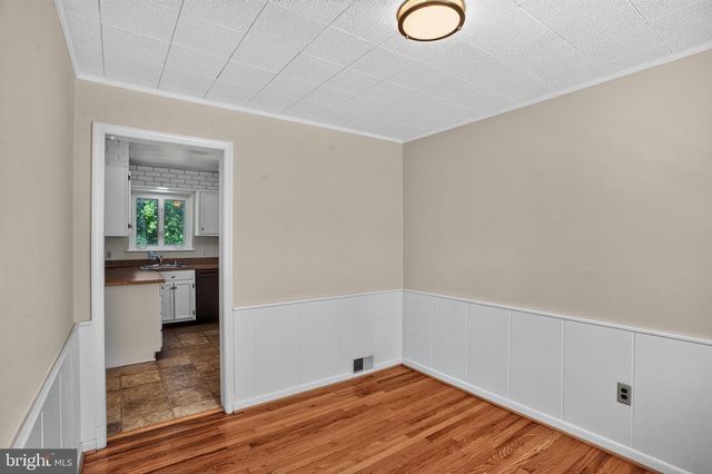 5915 RYLAND DR, Bethesda, MD 20817