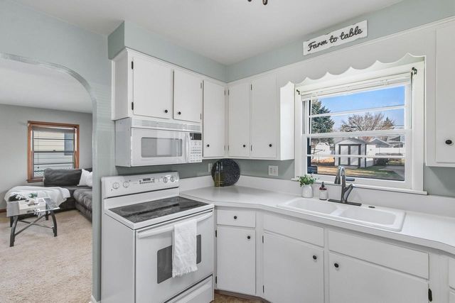 853 McKinley Avenue, Beloit, WI 53511