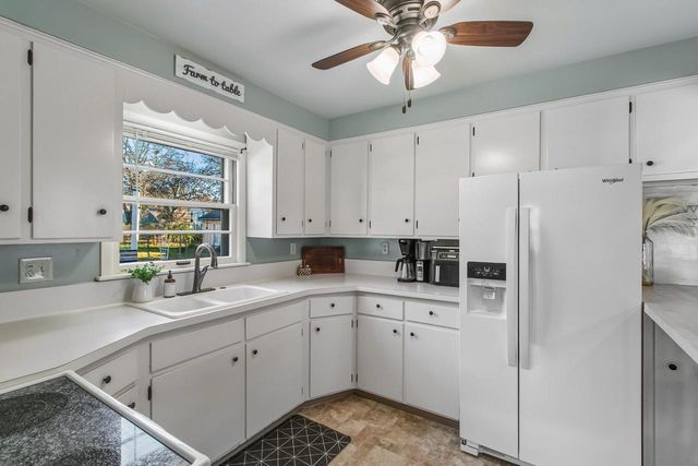 853 McKinley Avenue, Beloit, WI 53511