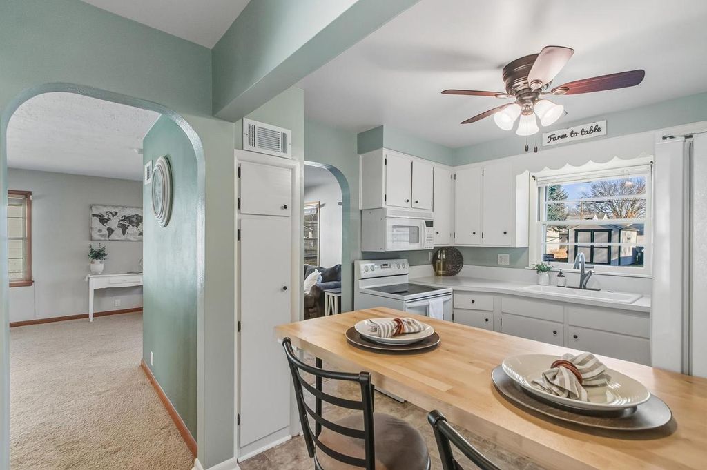 853 McKinley Avenue, Beloit, WI 53511