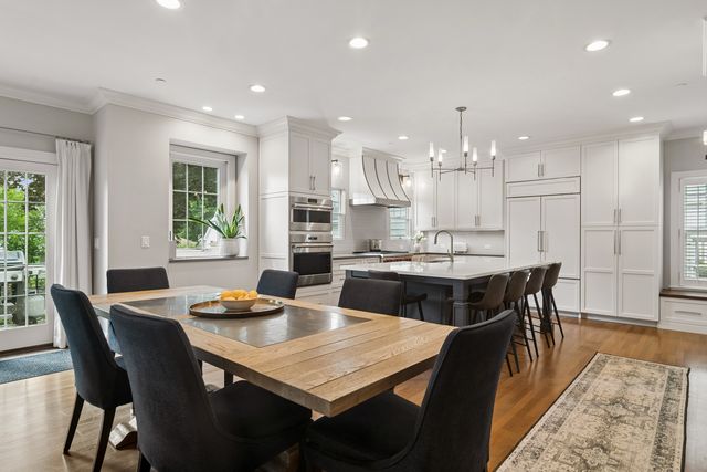 730 Highland Avenue, Barrington, IL 60010