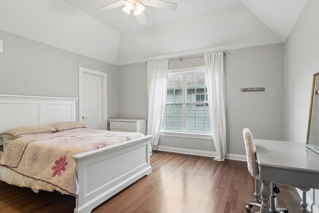 730 Highland Avenue, Barrington, IL 60010