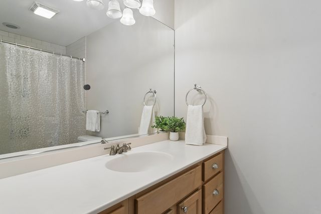 730 Highland Avenue, Barrington, IL 60010