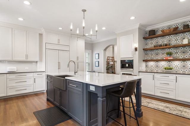 730 Highland Avenue, Barrington, IL 60010