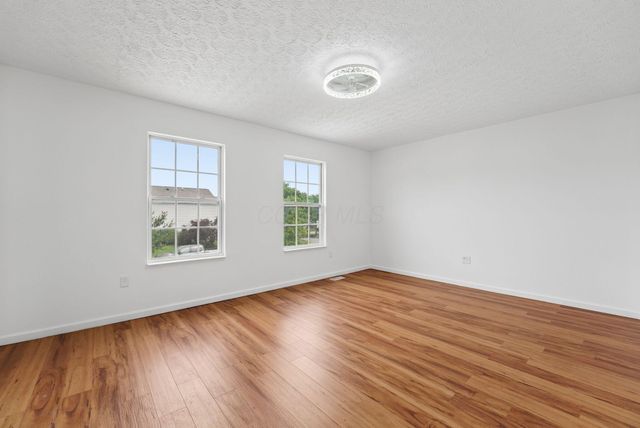 4149 Town Square Drive, Canal Winchester, OH 43110