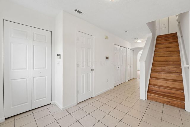 4149 Town Square Drive, Canal Winchester, OH 43110