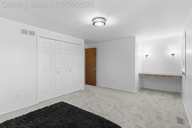 9338 E Lippincott Boulevard, Davison Township, MI 48423