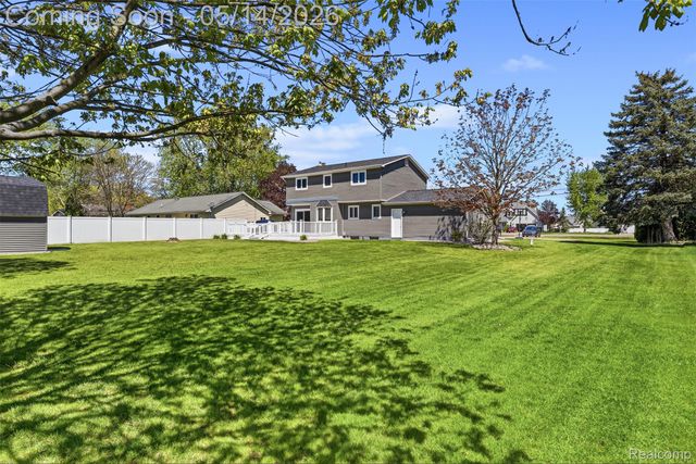 9338 E Lippincott Boulevard, Davison Township, MI 48423
