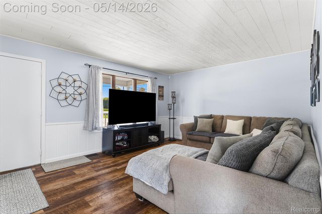 9338 E Lippincott Boulevard, Davison Township, MI 48423