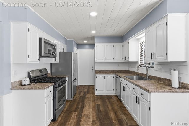 9338 E Lippincott Boulevard, Davison Township, MI 48423
