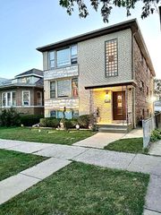 2724 N 73rd Avenue, Elmwood Park, IL 60707