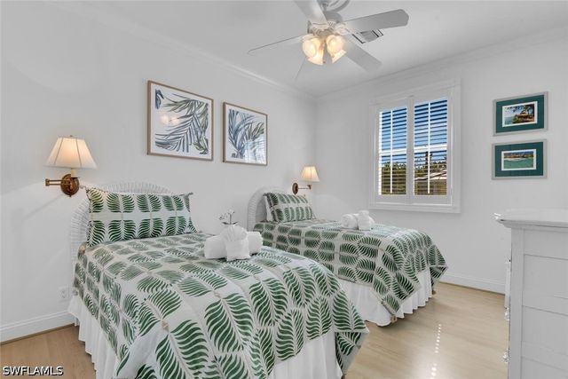 362 2nd AVE N, Naples, FL 34102