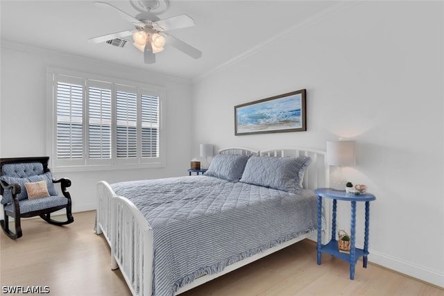 362 2nd AVE N, Naples, FL 34102