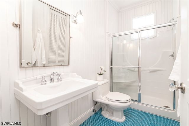 362 2nd AVE N, Naples, FL 34102