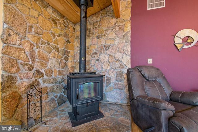 7170 BROOKS RD, Highland, MD 20777