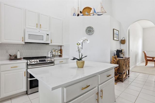 10520 GLEAM COURT, Orlando, FL 32836