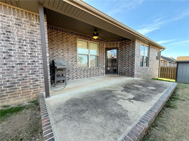 1309 W Gum Street, Rogers, AR 72758