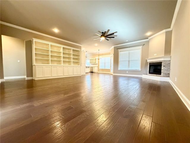 1309 W Gum Street, Rogers, AR 72758