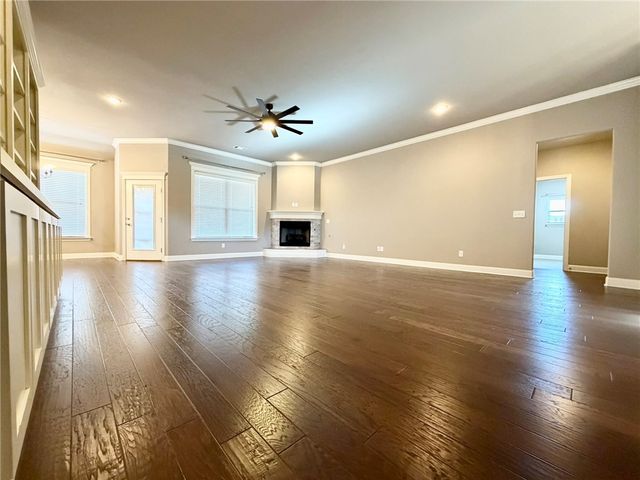 1309 W Gum Street, Rogers, AR 72758