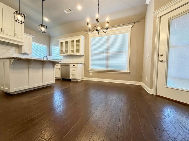 1309 W Gum Street, Rogers, AR 72758