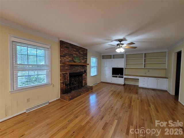 2318 Shaw Avenue, Gastonia, NC 28054