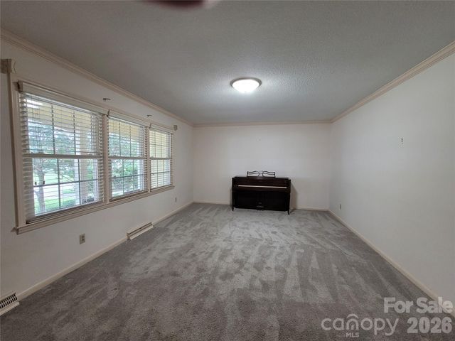 2318 Shaw Avenue, Gastonia, NC 28054