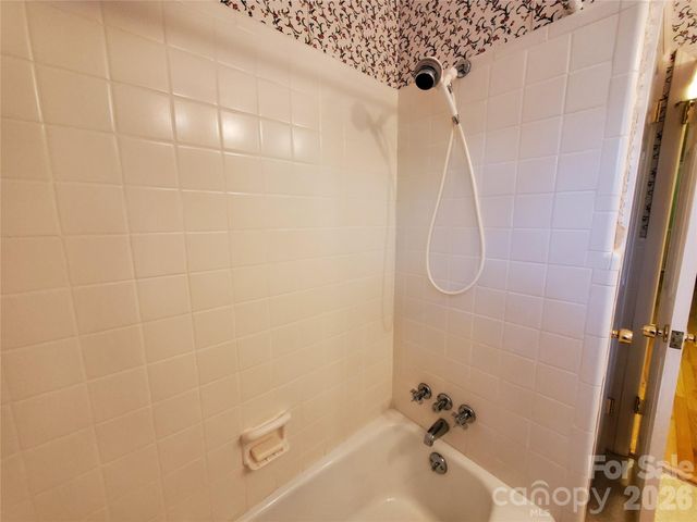 2318 Shaw Avenue, Gastonia, NC 28054