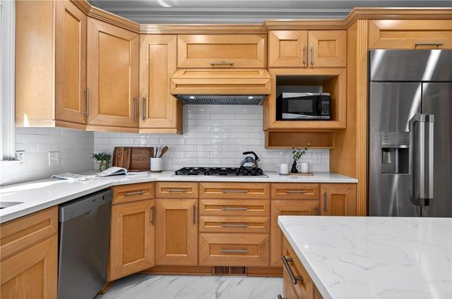 1090 Abingdon Lane, Alpharetta, GA 30022