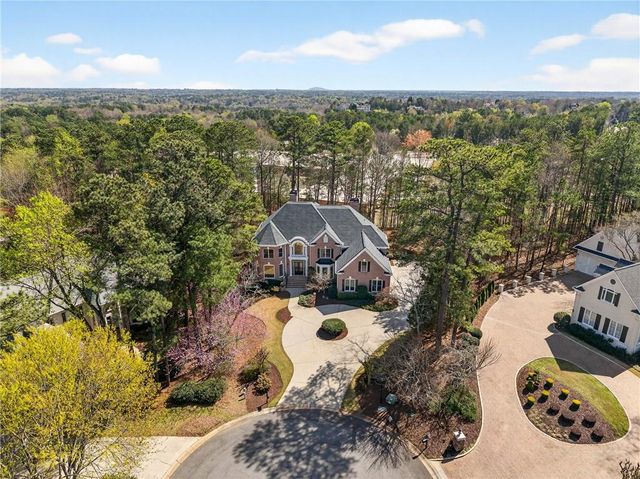 1090 Abingdon Lane, Alpharetta, GA 30022