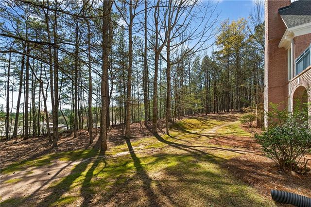 1090 Abingdon Lane, Alpharetta, GA 30022