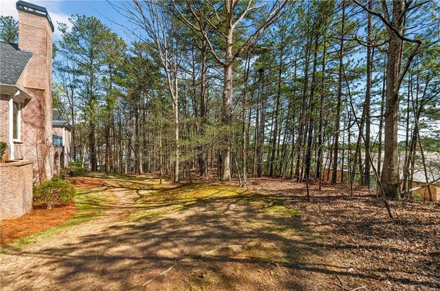 1090 Abingdon Lane, Alpharetta, GA 30022