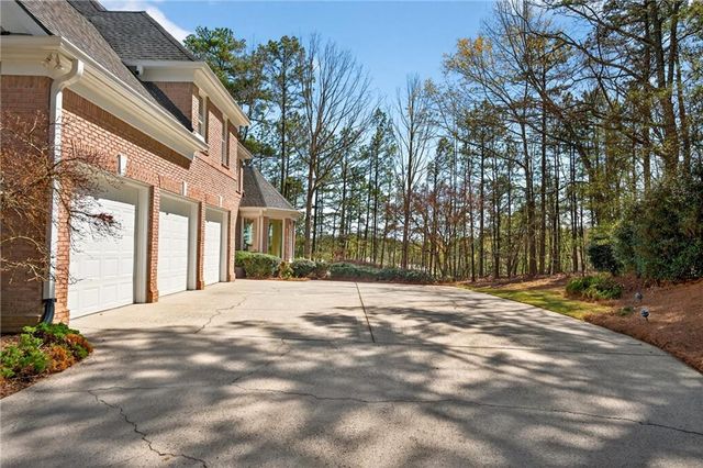 1090 Abingdon Lane, Alpharetta, GA 30022