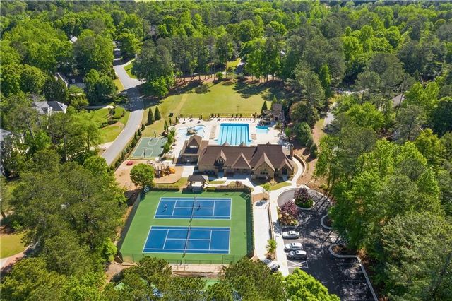 1090 Abingdon Lane, Alpharetta, GA 30022