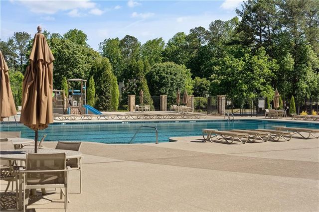 1090 Abingdon Lane, Alpharetta, GA 30022