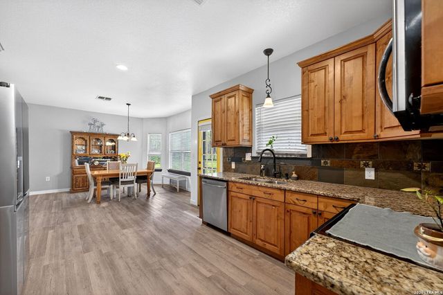 160 County Road 6874, Natalia, TX 78059