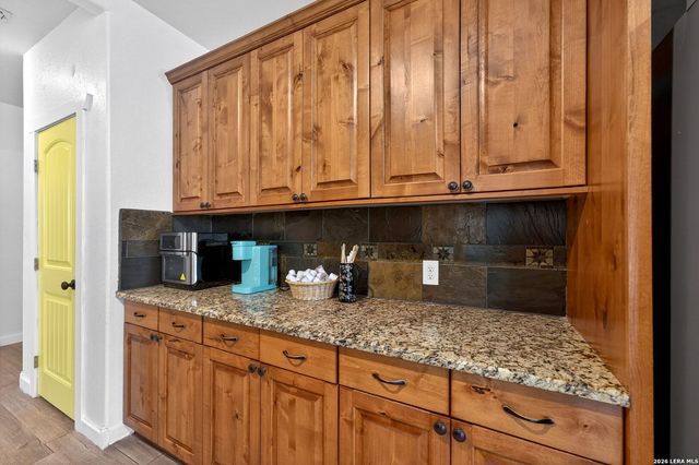 160 County Road 6874, Natalia, TX 78059