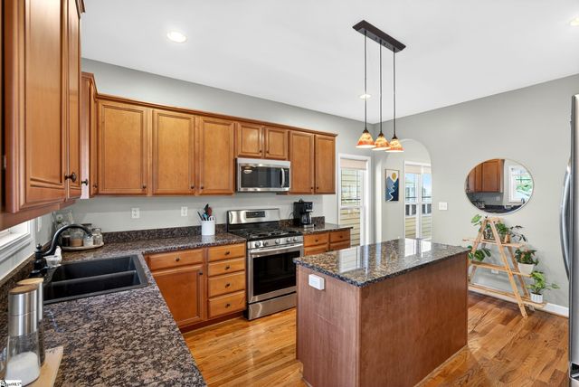 8 Marquette Road, Simpsonville, SC 29680