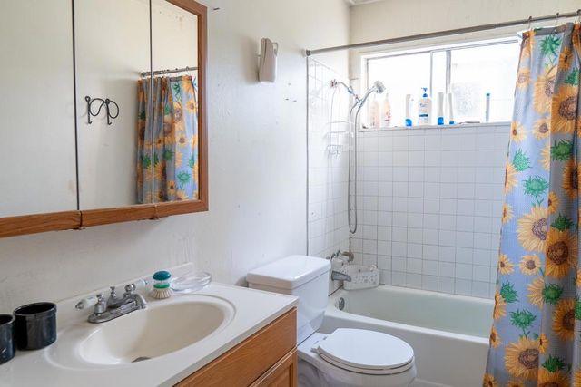 952 72nd Avenue, Oakland, CA 94621