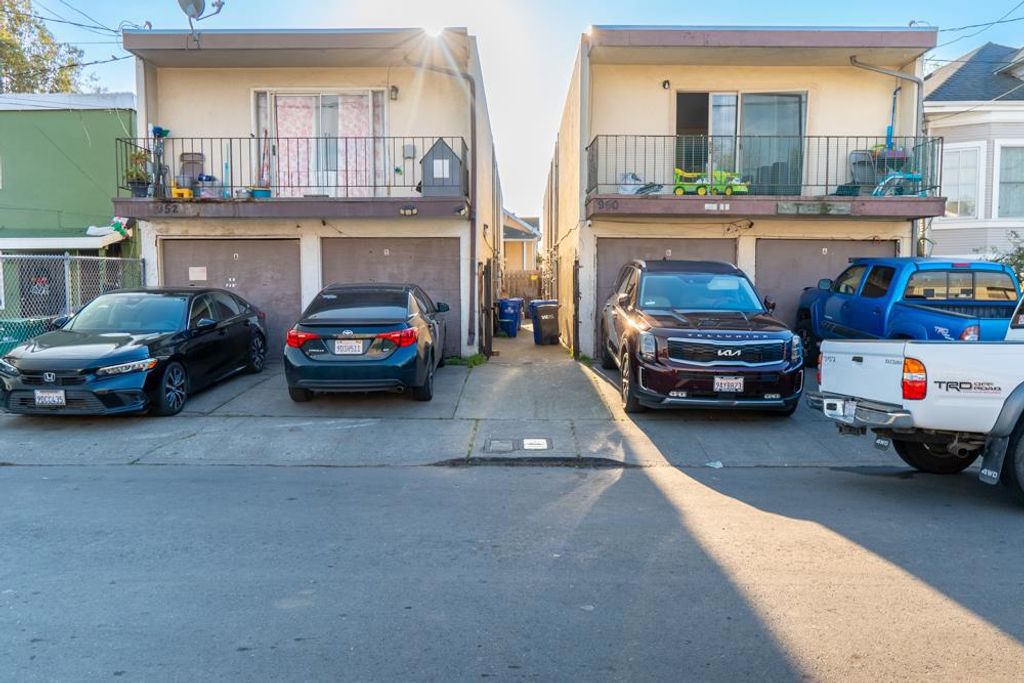 952 72nd Avenue, Oakland, CA 94621