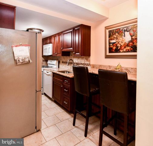 7425 CALDER DR, Capitol Heights, MD 20743