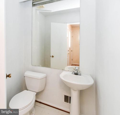 7425 CALDER DR, Capitol Heights, MD 20743