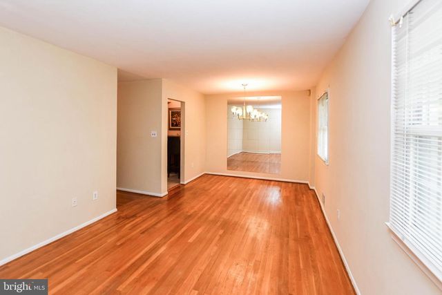 7425 CALDER DR, Capitol Heights, MD 20743