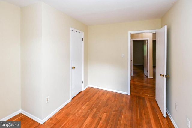 7425 CALDER DR, Capitol Heights, MD 20743