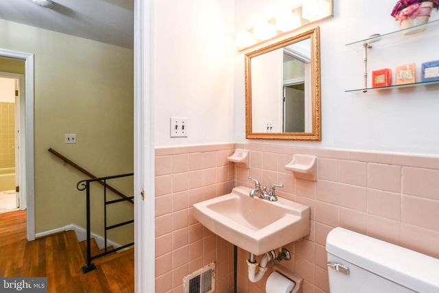 7425 CALDER DR, Capitol Heights, MD 20743