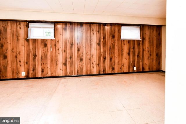 7425 CALDER DR, Capitol Heights, MD 20743