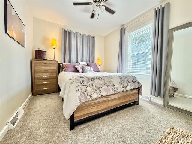 147 E Alton Avenue, East Alton, IL 62024